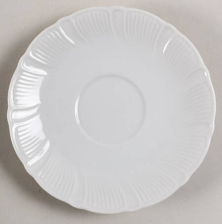 Coquille Saucer