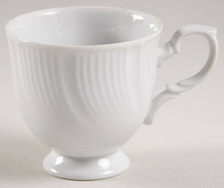Coquille Footed Cup