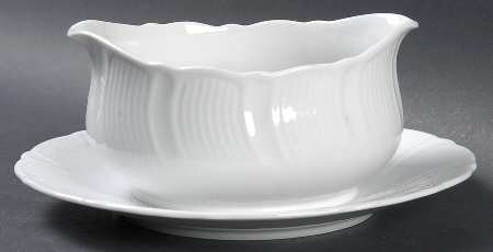 Coquille Gravy Boat with Attached Underplate