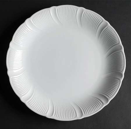 Coquille 12" Chop Plate (Round Platter) by Mikasa
