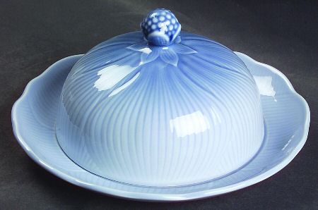 Cornflower Blue Round Covered Butter