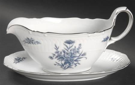 Carlton (8369) Gravy Boat & Underplate