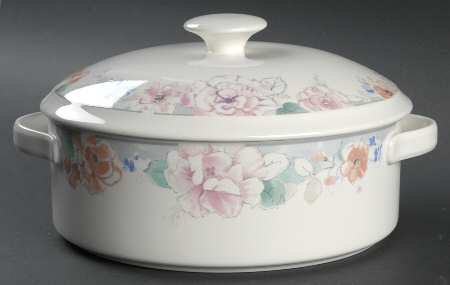 Corsage (CAK03, Maxima) 2 Qt Round Covered Casserole