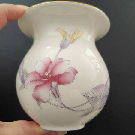 Cosmo 3" Vase