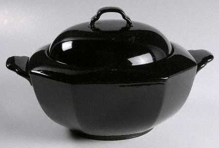 Color Spectrum Indigo Black Round Covered Vegetable