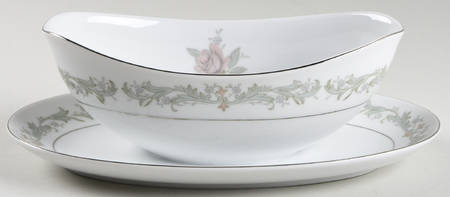 Cotillion Gravy Boat with Attached Underplate