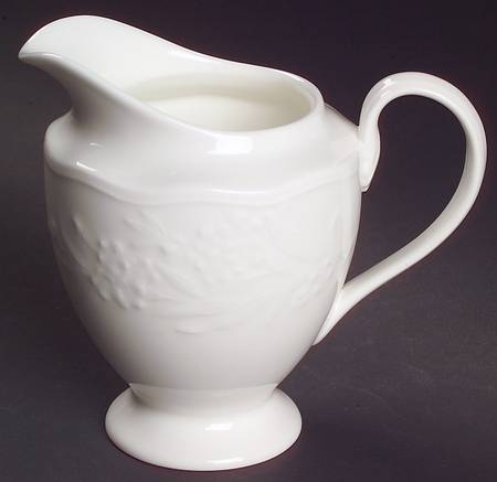 Country Villa Creamer
