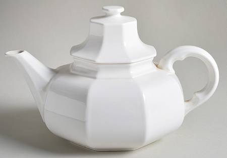 Continental White Teapot & Lid