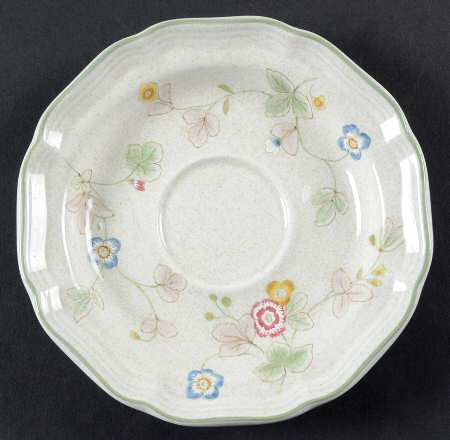 Country Weekend Saucer