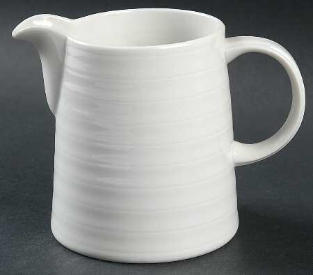 Cornet White Creamer