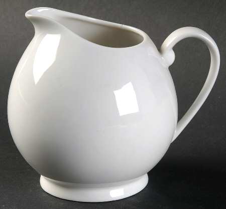 Cresta Blanca Creamer