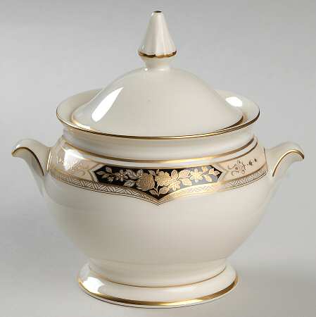 Crown Hall Sugar Bowl & Lid