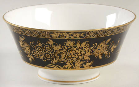 Crown Jewel Onyx Footed Cream Soup Bowl