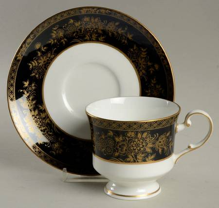 Crown Jewel Onyx Footed Cup & Saucer Set