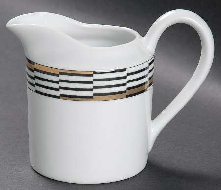 Crossroads Ebony Creamer