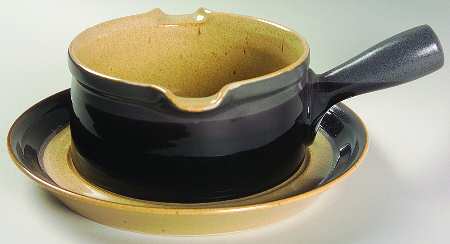 Cummerbund Gravy Boat & Underplate
