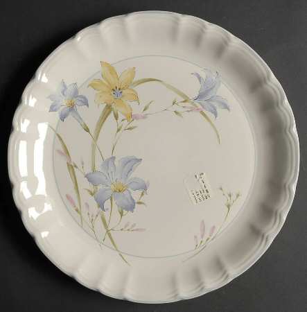 Cynthia 12" Chop Plate (Round Platter) by Mikasa