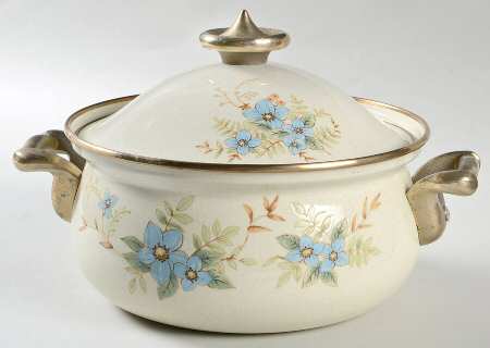 Day Dreams 2.5 Quart Metal Round Covered Casserole by Mikasa