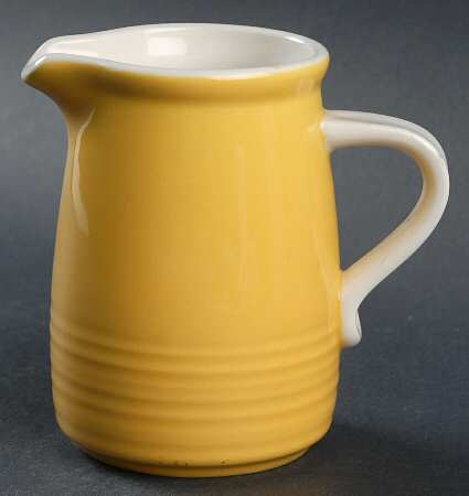 Daffodils Creamer