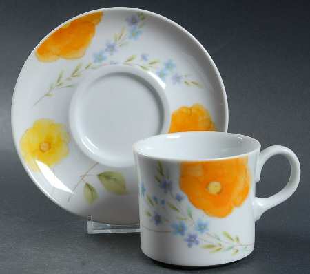 Dancing Flowers Flat Cup & Saucer Set