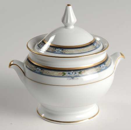 Dauphine Sugar Bowl & Lid
