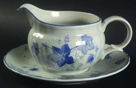 Deirdre Gravy Boat & Underplate