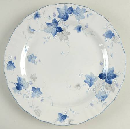 Deirdre 12" Chop Plate (Round Platter)