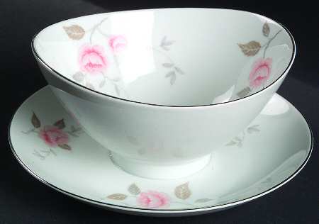Denair Gravy Boat with Attached Underplate