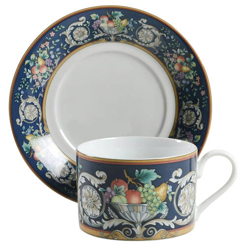 Della Robbia Blue Flat Cup & Saucer Set