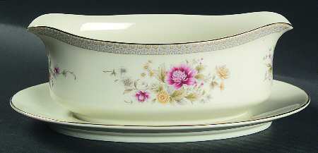Devonshire Gravy Boat with Attached Underplate