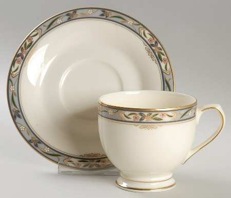 Deville Footed Cup & Saucer Set