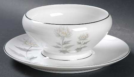 Diane Gravy Boat with Attached Underplate