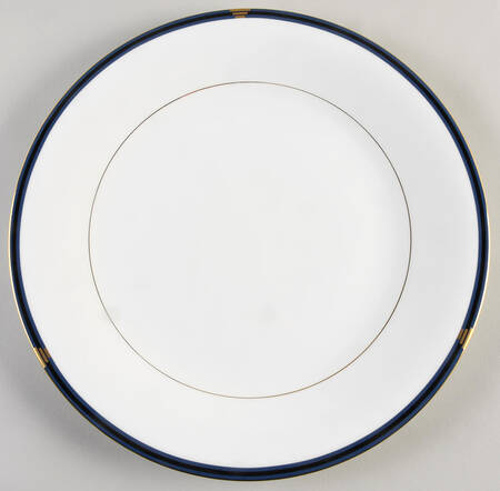 Dominique 12" Chop Plate (Round Platter)