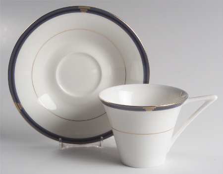 Dominique Flat Cup & Saucer Set