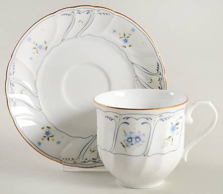 Dorchester Flat Cup & Saucer Set