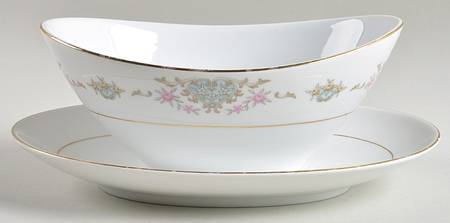 Dublin Gravy Boat with Attached Underplate