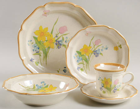 Early Spring 5 Piece Place Setting