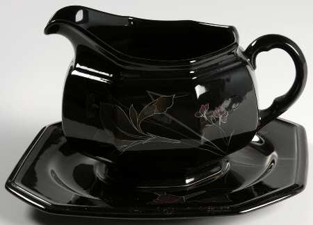Ebony Fleur Gravy Boat & Underplate
