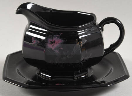 Ebony Garden Gravy Boat & Underplate