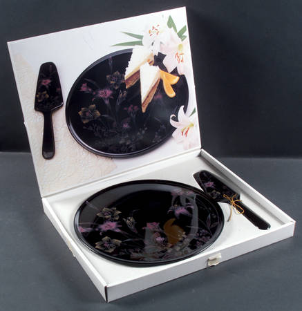 Ebony Meadow Cake Plate & Solid Ceramic Server Set (Boxed)