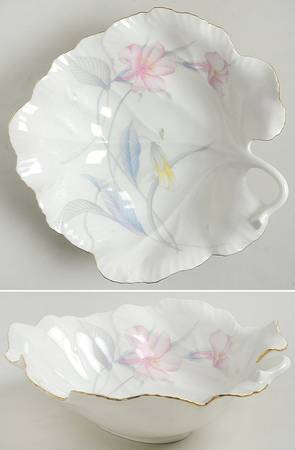 Eden's Garden Leaf Shaped Dish