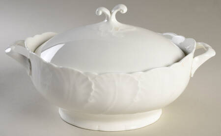 Elegante 2 Quart Oval Covered Casserole