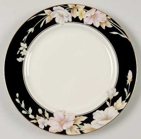 Elegance Black Salad Plate