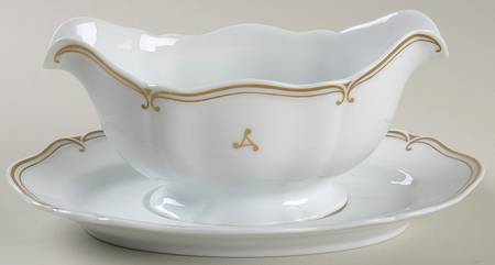 Embassy Gravy Boat & Underplate
