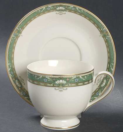 Emerald Court Footed Cup & Saucer Set