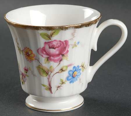 Enchantress Footed Cup