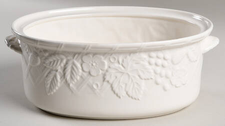 English Countryside White 2 Quart Oval Casserole No Lid