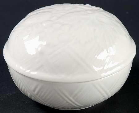 English Countryside White Round Box & Lid