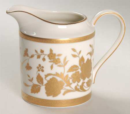 English Manor Creamer