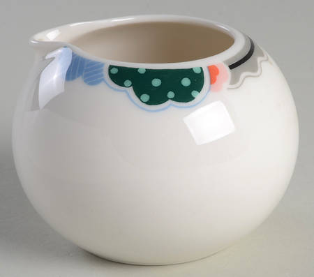 Escapade Creamer